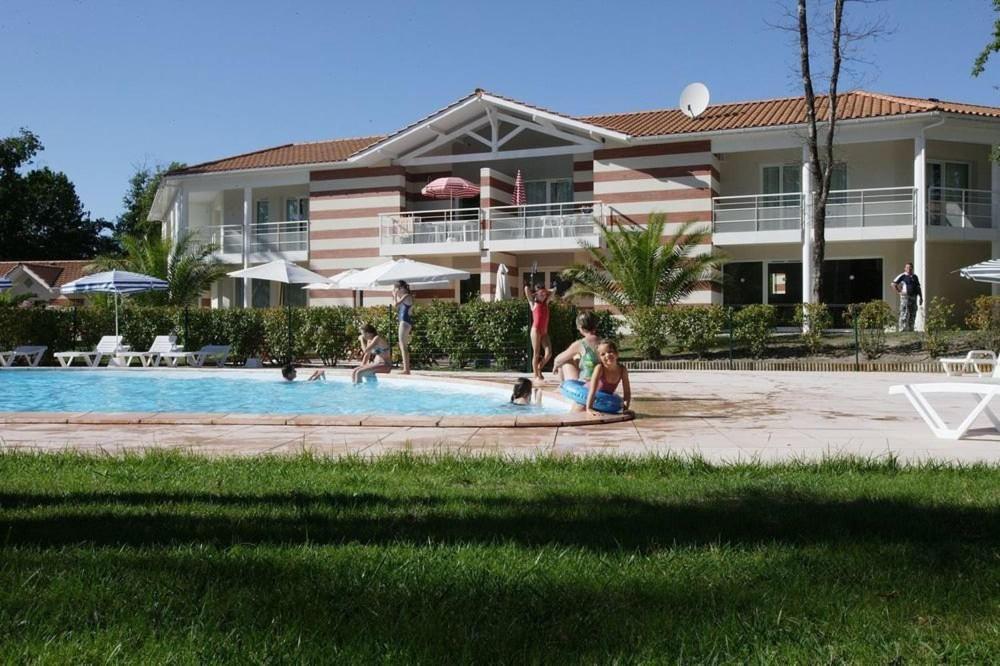 Belle Maisonnette Dans Residence Avec Piscine Soulac-sur-Mer Eksteriør bilde